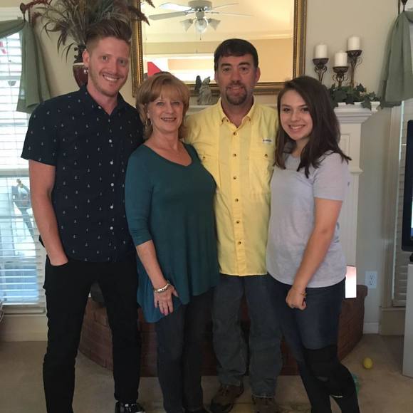 Meet your Posher, Robin - Picture 1 of 1